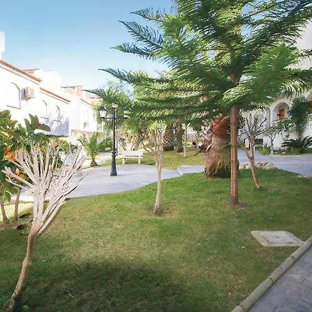 Casa vacanze Cozy In With Kitchen *